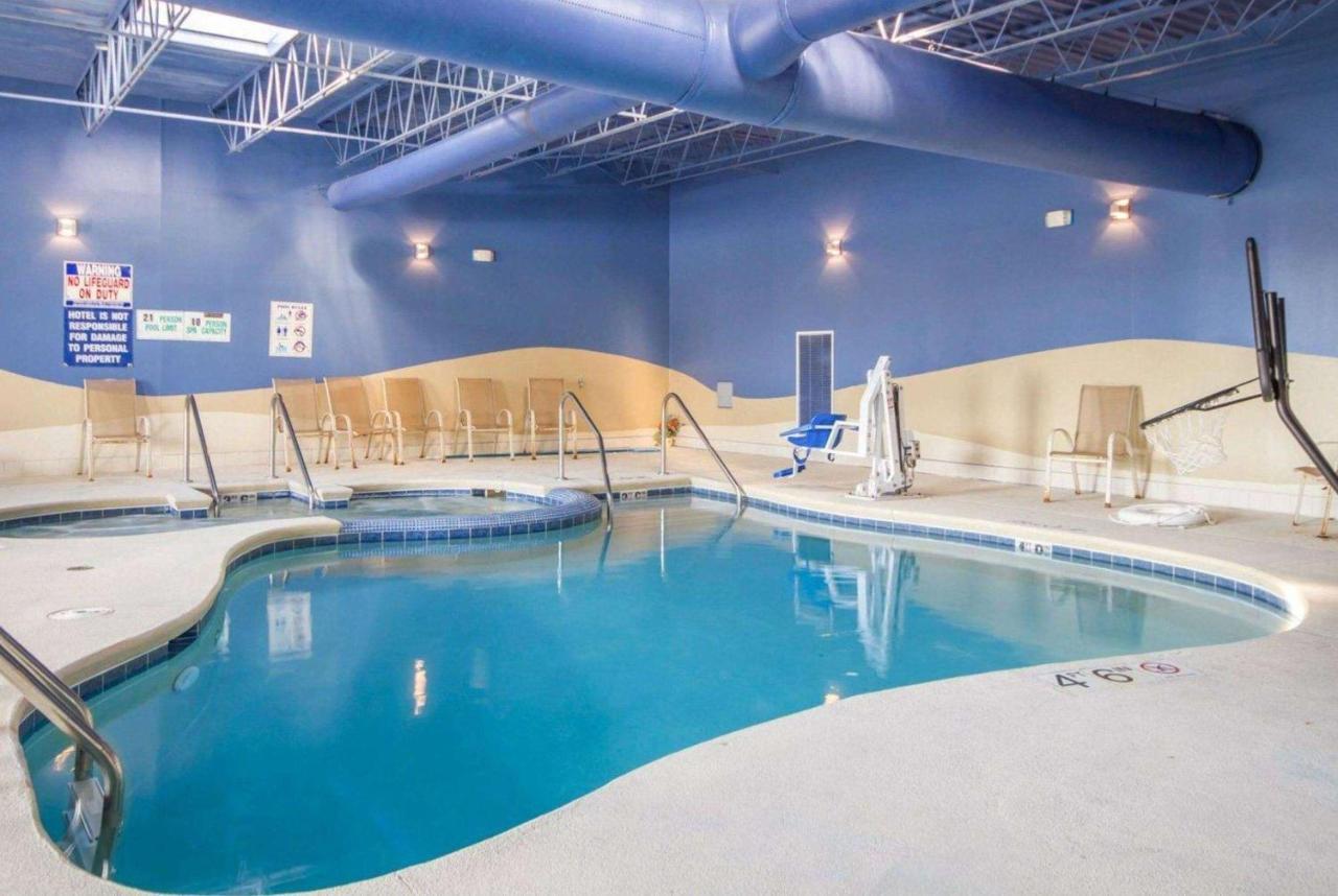 Wingate By Wyndham Sheboygan Otel Dış mekan fotoğraf